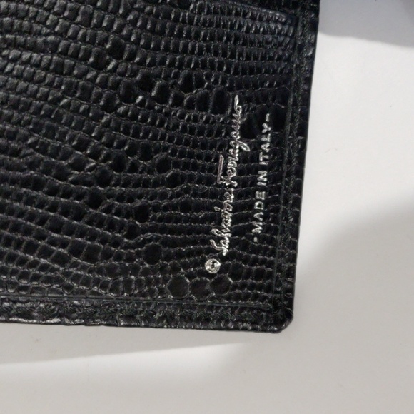Authentic Salvatore Ferragamo Black Leather Bi-Fold Wallet – Luxury 4.75"x4-inch - Picture 10 of 15